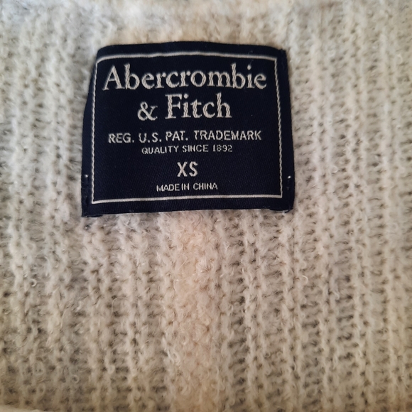 Abercrombie & Fitch Beige Boatneck Sweater Size XS - Picture 5 of 7